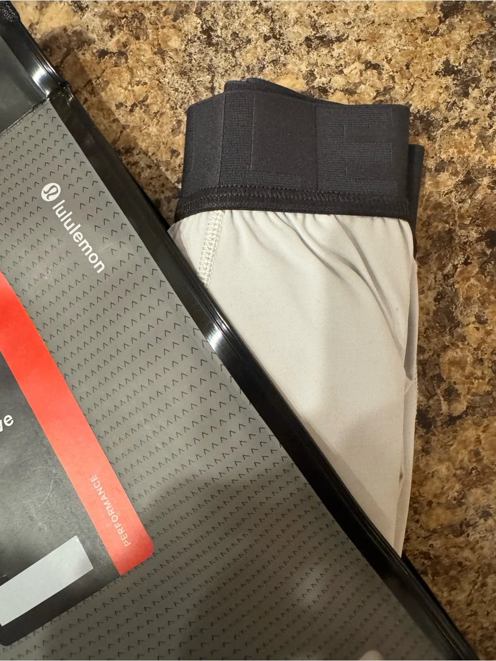 lululemon athletica Built to Move Luxtreme Boxer - light gray/cream (XL) NEW